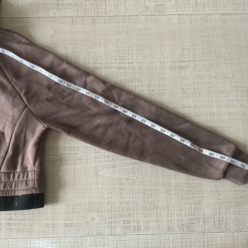 Guess Cropped Logo Hoodie [NWT] - Picture 7 of 9
